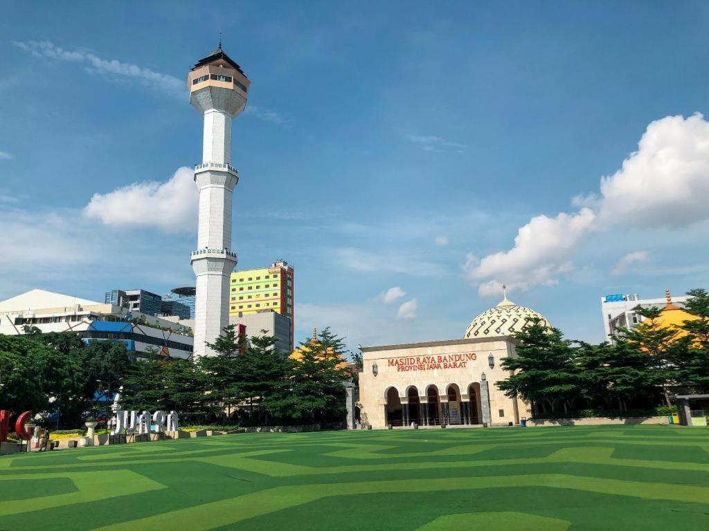 Kedaton Hotel Bandung Eksteriør bilde