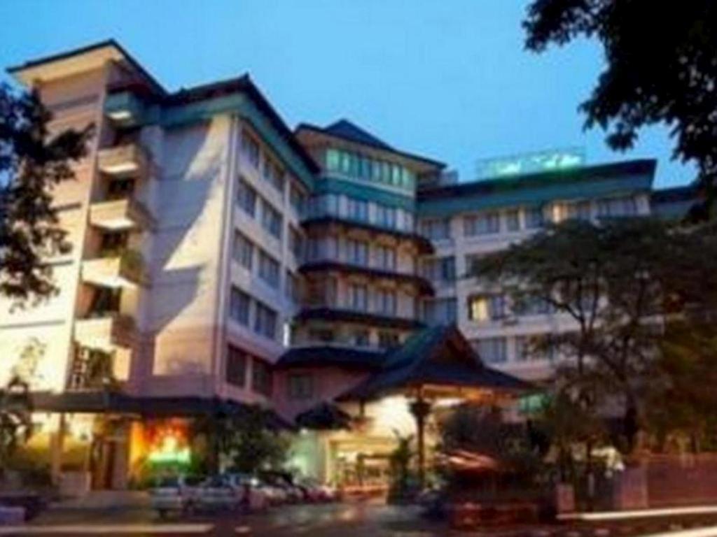 Kedaton Hotel Bandung Eksteriør bilde