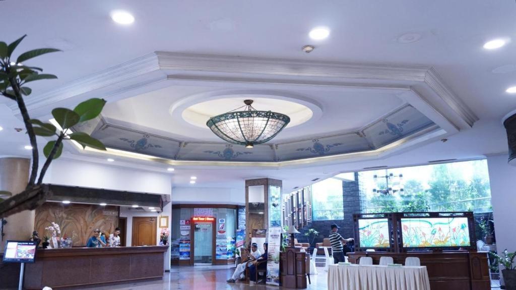 Kedaton Hotel Bandung Eksteriør bilde