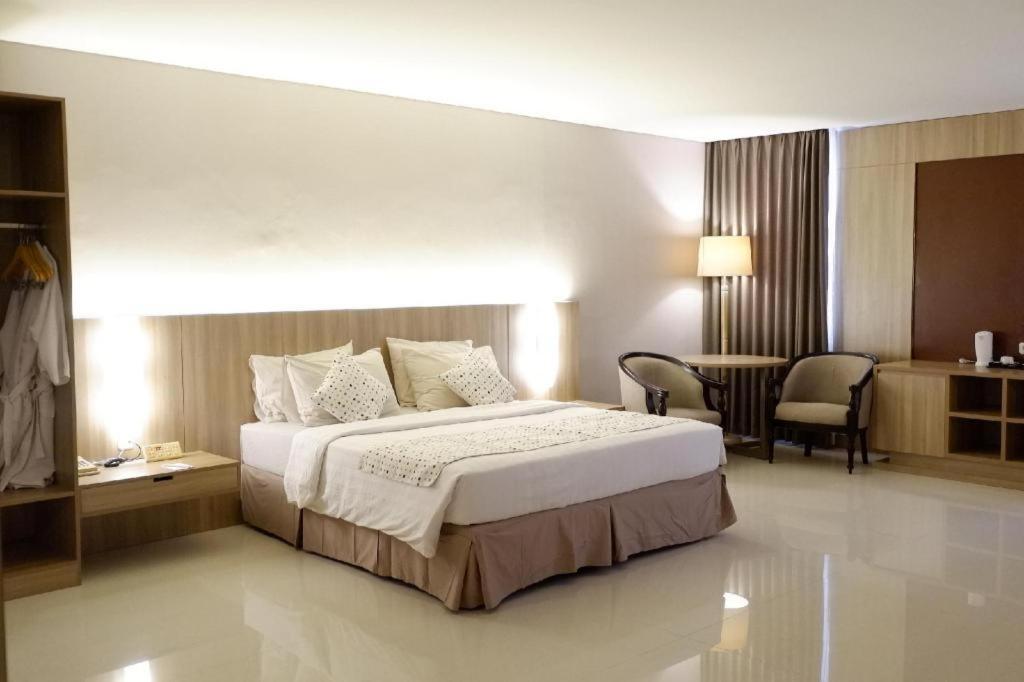 Kedaton Hotel Bandung Eksteriør bilde