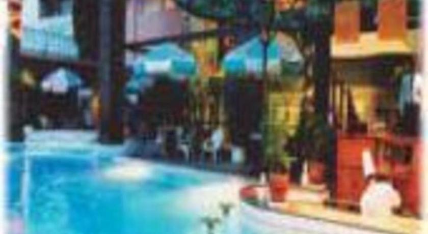 Kedaton Hotel Bandung Eksteriør bilde