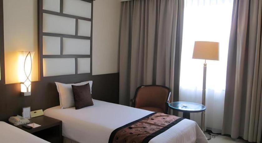 Kedaton Hotel Bandung Eksteriør bilde